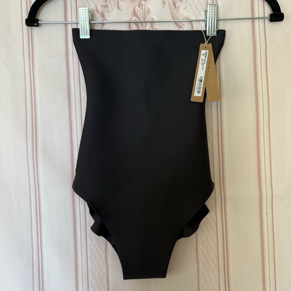 NWT SKIMS BODY Zoned HIGH WAISTED Brief In Onyx Black Size Small $68